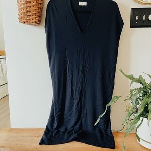 Lou & Grey Signaturesoft V-Neck Shift Dress - Navy